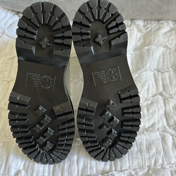 White Doc Marten boots - Picture 3 of 5